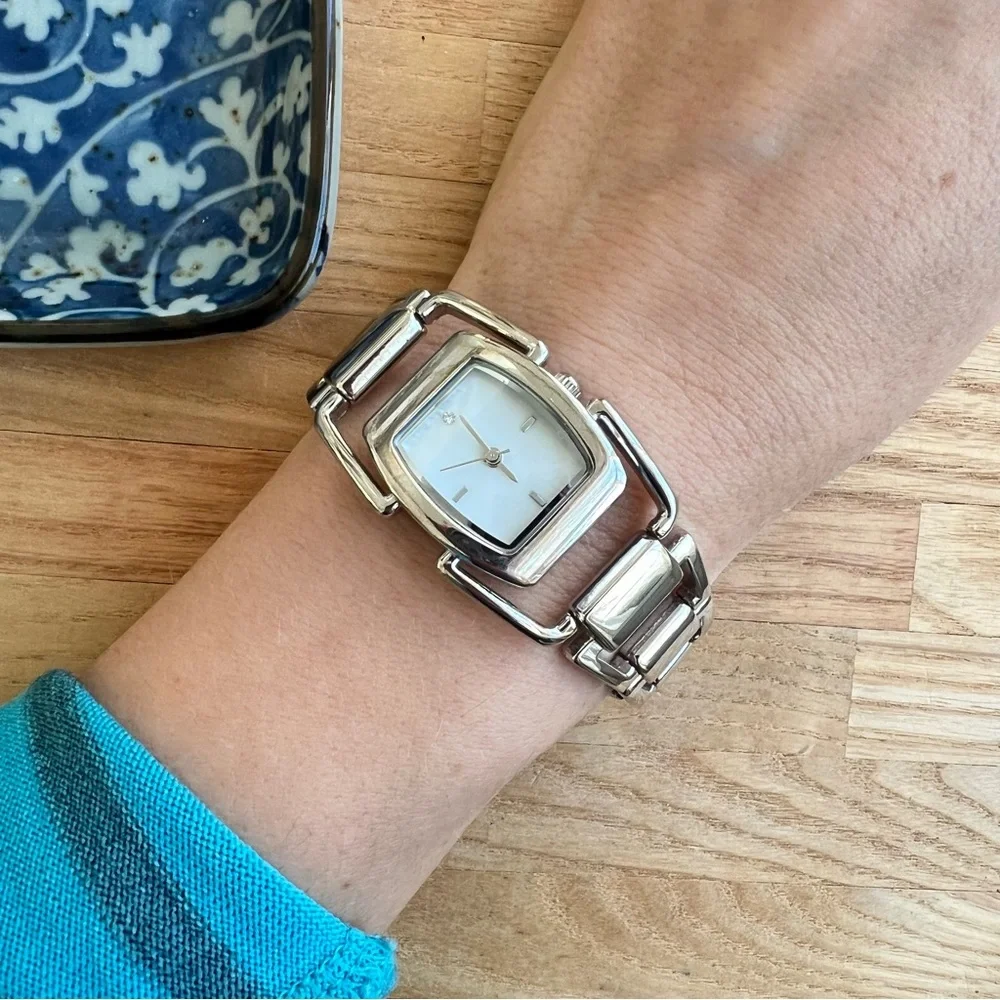 Unbranded ladies mother of pearl silver tone rectangular watch NEW BATTERY